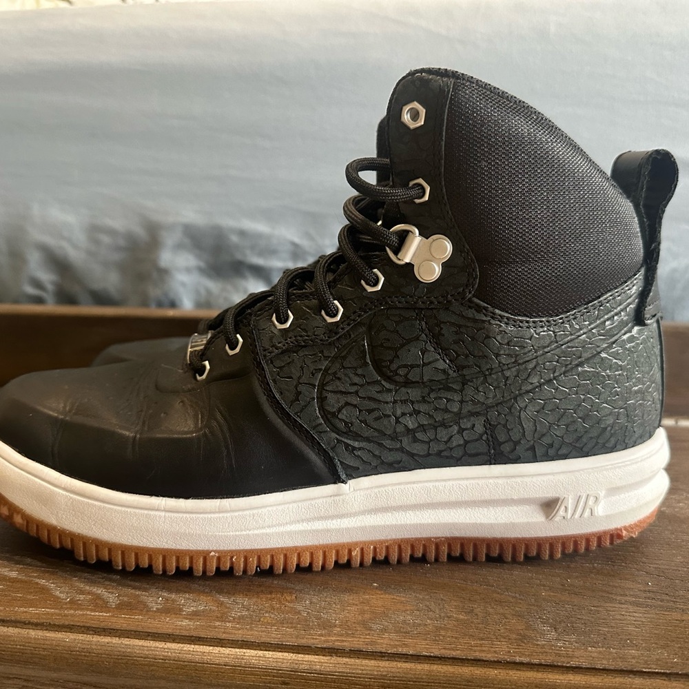 Nike Black High-Top Men's Shoes Size 10.5 Sneaker Boot